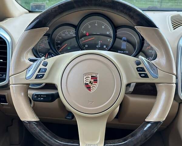 Черный Порше Каен, объемом двигателя 3.6 л и пробегом 337 тыс. км за 17300 $, фото 18 на Automoto.ua