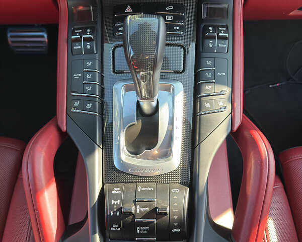 Черный Порше Каен, объемом двигателя 3.6 л и пробегом 120 тыс. км за 39000 $, фото 6 на Automoto.ua