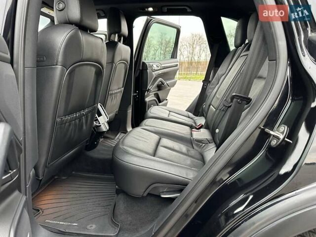 Чорний Порше Cayenne, об'ємом двигуна 3 л та пробігом 286 тис. км за 22000 $, фото 42 на Automoto.ua