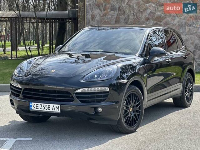 Черный Порше Каен, объемом двигателя 3 л и пробегом 165 тыс. км за 21500 $, фото 1 на Automoto.ua