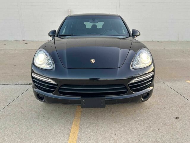 Черный Порше Каен, объемом двигателя 0 л и пробегом 55 тыс. км за 18000 $, фото 2 на Automoto.ua