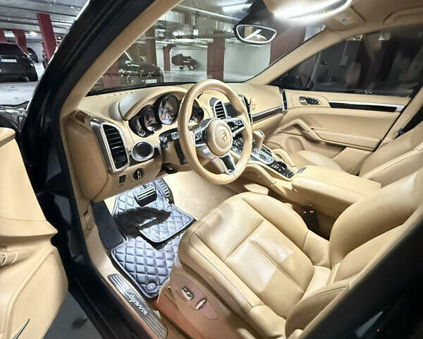 Чорний Порше Cayenne, об'ємом двигуна 2.97 л та пробігом 169 тис. км за 31900 $, фото 17 на Automoto.ua