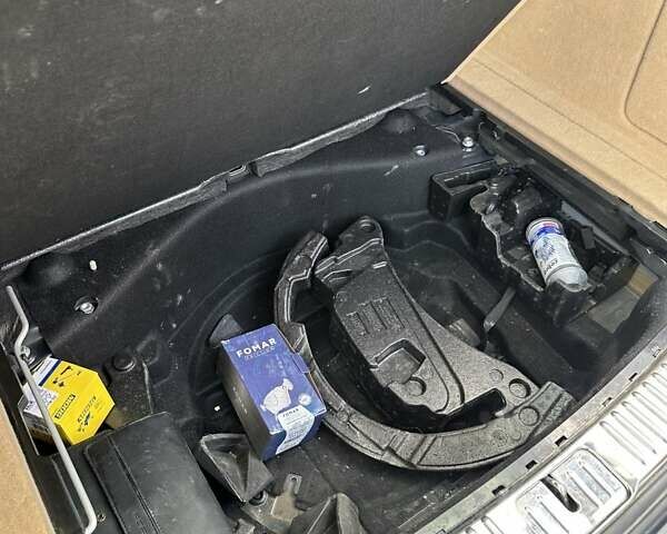 Черный Порше Каен, объемом двигателя 3.6 л и пробегом 337 тыс. км за 17300 $, фото 11 на Automoto.ua