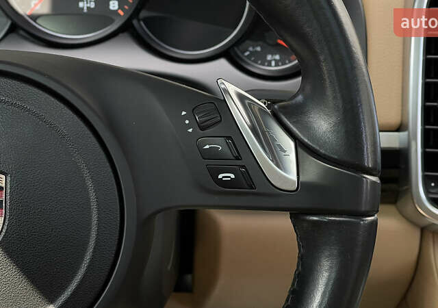 Черный Порше Каен, объемом двигателя 3.6 л и пробегом 124 тыс. км за 25800 $, фото 18 на Automoto.ua