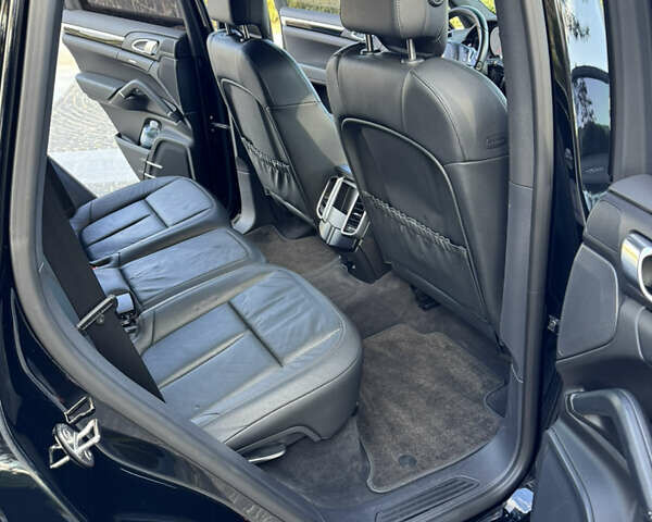 Черный Порше Каен, объемом двигателя 3.6 л и пробегом 149 тыс. км за 19500 $, фото 24 на Automoto.ua