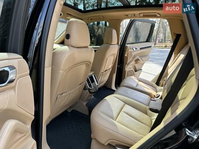 Черный Порше Каен, объемом двигателя 3 л и пробегом 165 тыс. км за 21500 $, фото 20 на Automoto.ua