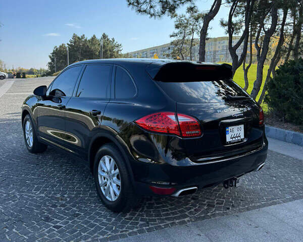 Порше Cayenne 2014 у Дніпро (Дніпропетровську) на Automoto.ua Чорний Порше Cayenne, об'ємом двигуна 3.6 л та пробігом 149 тис. км за 24999 $, фото 4 на Automoto.ua