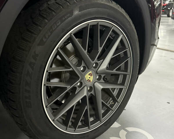 Чорний Порше Cayenne, об'ємом двигуна 2.97 л та пробігом 169 тис. км за 31900 $, фото 10 на Automoto.ua