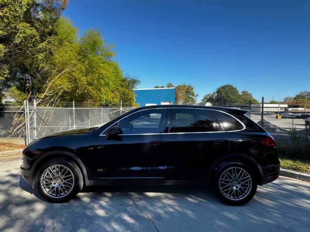 Чорний Порше Cayenne, об'ємом двигуна 3.6 л та пробігом 82 тис. км за 15000 $, фото 3 на Automoto.ua