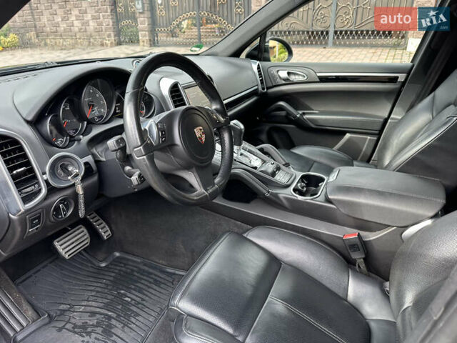 Чорний Порше Cayenne, об'ємом двигуна 3 л та пробігом 145 тис. км за 15900 $, фото 13 на Automoto.ua