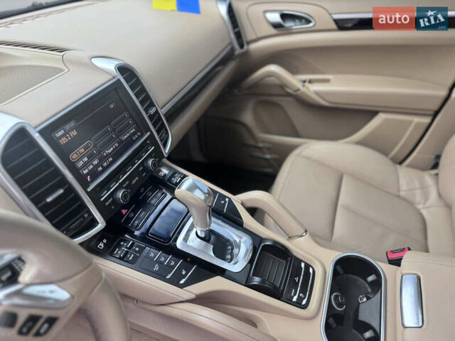Черный Порше Каен, объемом двигателя 3 л и пробегом 169 тыс. км за 21400 $, фото 15 на Automoto.ua
