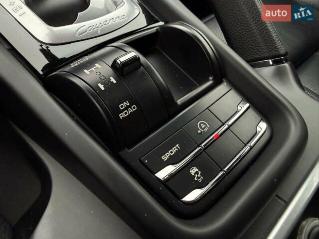 Чорний Порше Cayenne, об'ємом двигуна 3.6 л та пробігом 156 тис. км за 22300 $, фото 28 на Automoto.ua