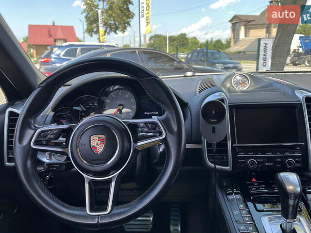 Черный Порше Каен, объемом двигателя 3 л и пробегом 142 тыс. км за 33000 $, фото 23 на Automoto.ua
