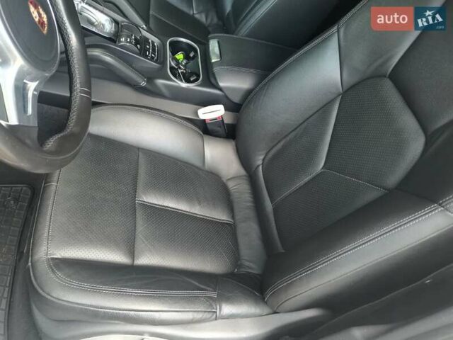 Черный Порше Каен, объемом двигателя 3 л и пробегом 148 тыс. км за 29900 $, фото 20 на Automoto.ua