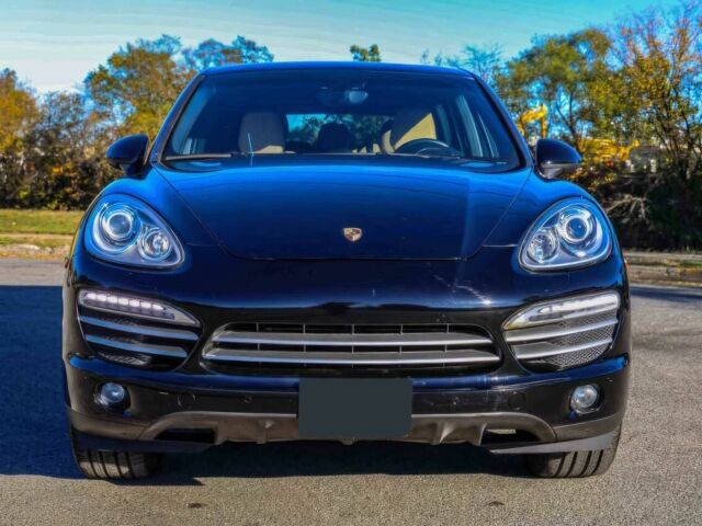 Черный Порше Каен, объемом двигателя 3.6 л и пробегом 90 тыс. км за 14000 $, фото 1 на Automoto.ua