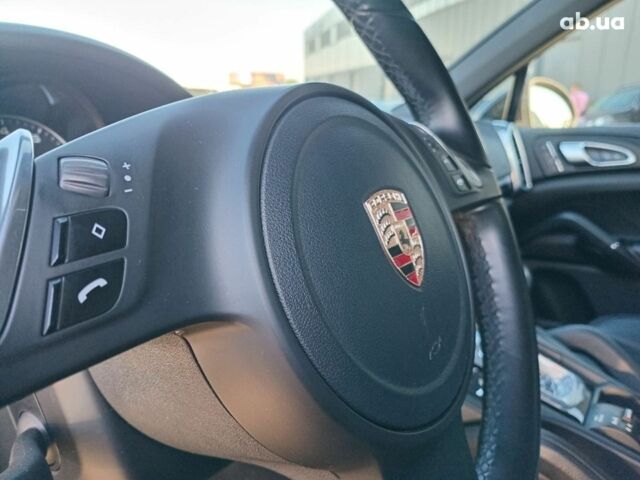 Чорний Порше Cayenne, об'ємом двигуна 3.6 л та пробігом 137 тис. км за 25590 $, фото 10 на Automoto.ua