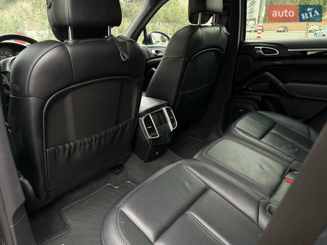 Чорний Порше Cayenne, об'ємом двигуна 3.6 л та пробігом 156 тис. км за 22300 $, фото 33 на Automoto.ua