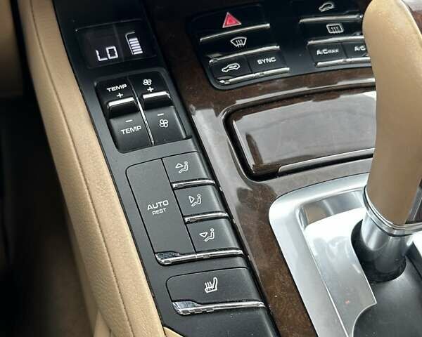 Черный Порше Каен, объемом двигателя 3.6 л и пробегом 337 тыс. км за 17300 $, фото 24 на Automoto.ua