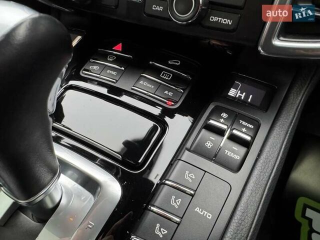 Черный Порше Каен, объемом двигателя 2.97 л и пробегом 163 тыс. км за 26300 $, фото 45 на Automoto.ua