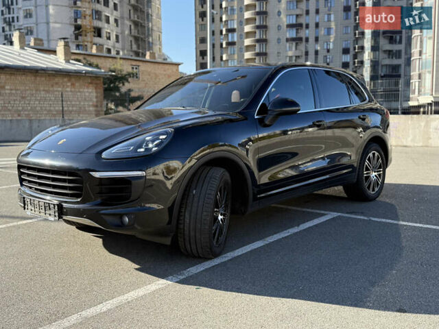 Черный Порше Каен, объемом двигателя 3.6 л и пробегом 120 тыс. км за 39000 $, фото 2 на Automoto.ua