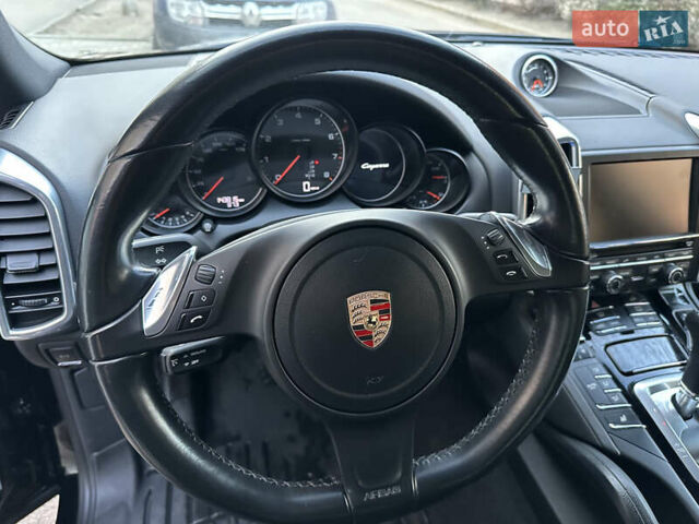 Черный Порше Каен, объемом двигателя 3.6 л и пробегом 153 тыс. км за 26800 $, фото 21 на Automoto.ua