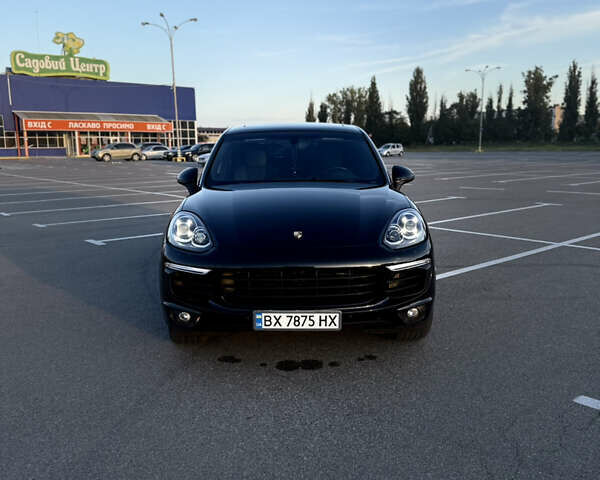 Черный Порше Каен, объемом двигателя 2.97 л и пробегом 230 тыс. км за 29999 $, фото 40 на Automoto.ua