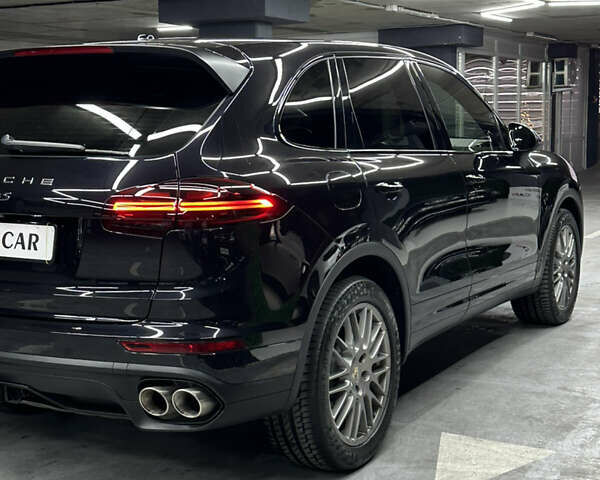 Черный Порше Каен, объемом двигателя 3.6 л и пробегом 135 тыс. км за 28000 $, фото 6 на Automoto.ua