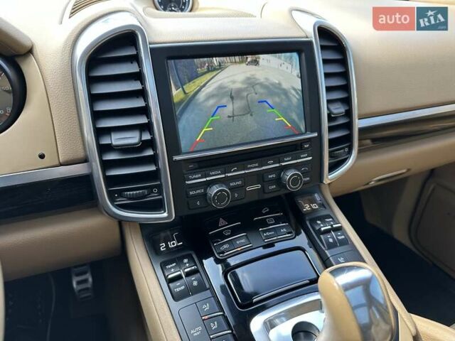 Черный Порше Каен, объемом двигателя 3 л и пробегом 165 тыс. км за 21500 $, фото 33 на Automoto.ua