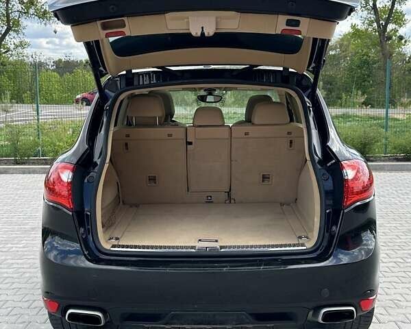 Черный Порше Каен, объемом двигателя 3.6 л и пробегом 337 тыс. км за 17300 $, фото 9 на Automoto.ua