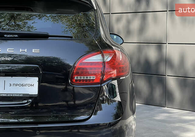 Черный Порше Каен, объемом двигателя 3.6 л и пробегом 124 тыс. км за 25800 $, фото 3 на Automoto.ua