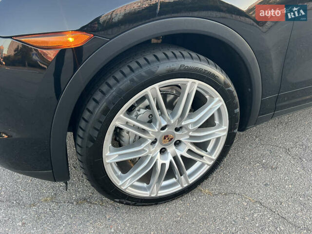Чорний Порше Cayenne, об'ємом двигуна 2.99 л та пробігом 193 тис. км за 29000 $, фото 17 на Automoto.ua