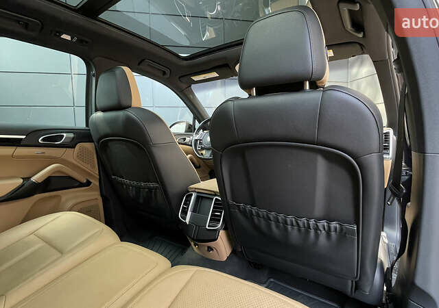 Черный Порше Каен, объемом двигателя 3.6 л и пробегом 124 тыс. км за 25800 $, фото 9 на Automoto.ua