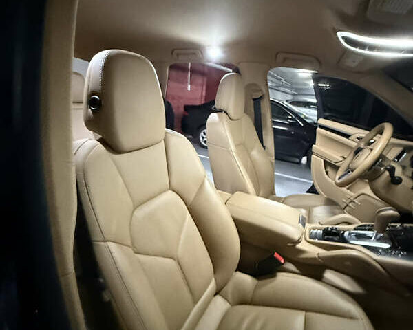 Чорний Порше Cayenne, об'ємом двигуна 2.97 л та пробігом 169 тис. км за 31900 $, фото 25 на Automoto.ua