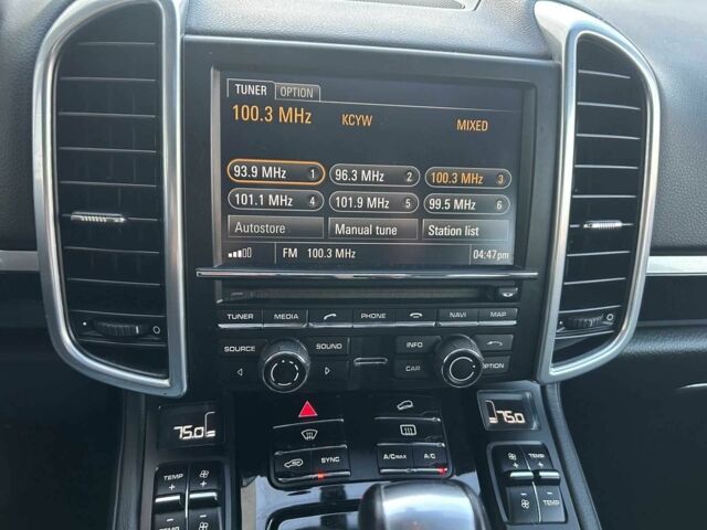 Черный Порше Каен, объемом двигателя 0 л и пробегом 55 тыс. км за 18000 $, фото 21 на Automoto.ua