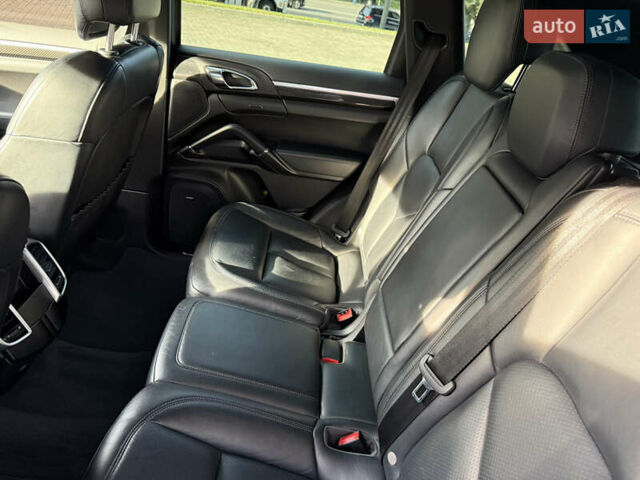 Чорний Порше Cayenne, об'ємом двигуна 2.97 л та пробігом 147 тис. км за 29800 $, фото 17 на Automoto.ua