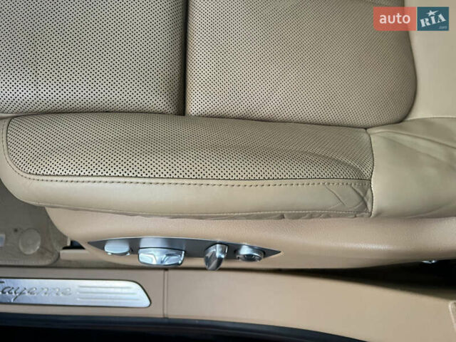 Черный Порше Каен, объемом двигателя 3.6 л и пробегом 274 тыс. км за 24950 $, фото 127 на Automoto.ua