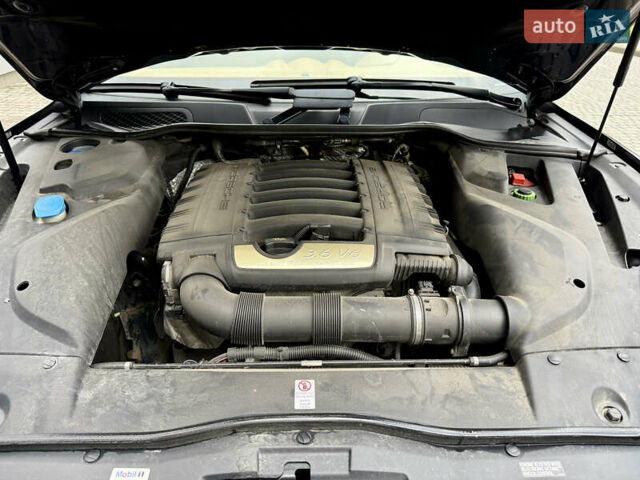 Чорний Порше Cayenne, об'ємом двигуна 3.6 л та пробігом 138 тис. км за 31000 $, фото 51 на Automoto.ua