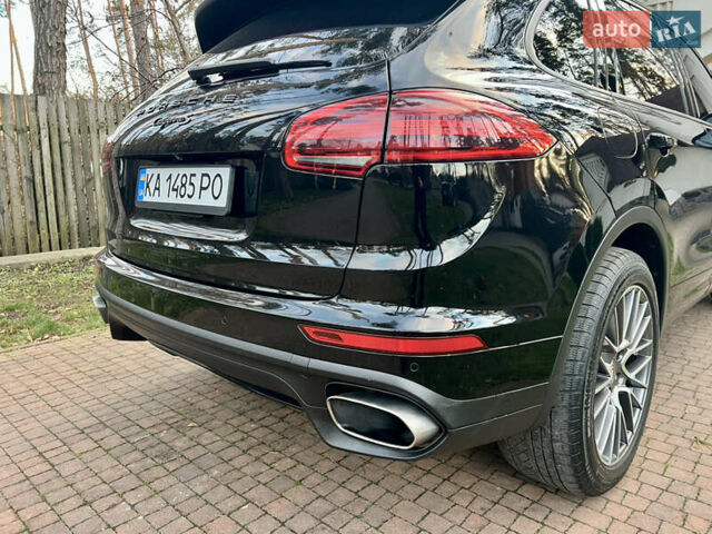 Черный Порше Каен, объемом двигателя 3.6 л и пробегом 274 тыс. км за 24950 $, фото 113 на Automoto.ua