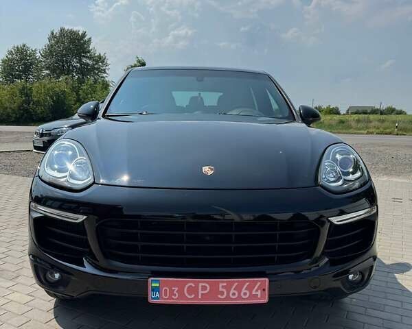 Чорний Порше Cayenne, об'ємом двигуна 2.97 л та пробігом 170 тис. км за 33500 $, фото 1 на Automoto.ua
