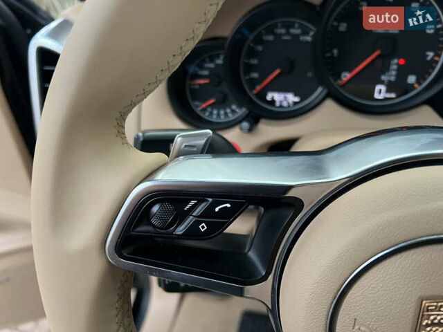 Черный Порше Каен, объемом двигателя 3.6 л и пробегом 274 тыс. км за 24950 $, фото 44 на Automoto.ua