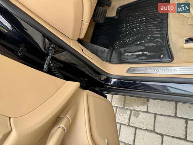 Чорний Порше Cayenne, об'ємом двигуна 3.6 л та пробігом 138 тис. км за 31000 $, фото 18 на Automoto.ua