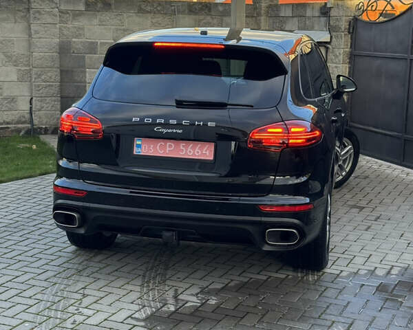 Черный Порше Каен, объемом двигателя 2.97 л и пробегом 170 тыс. км за 34500 $, фото 12 на Automoto.ua