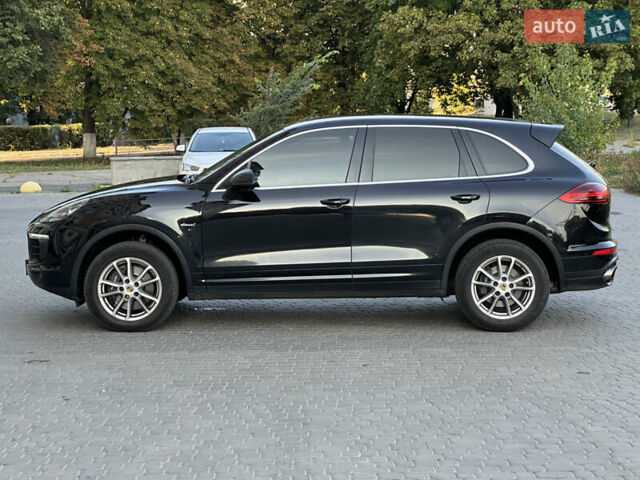 Чорний Порше Cayenne, об'ємом двигуна 2.97 л та пробігом 220 тис. км за 40000 $, фото 2 на Automoto.ua