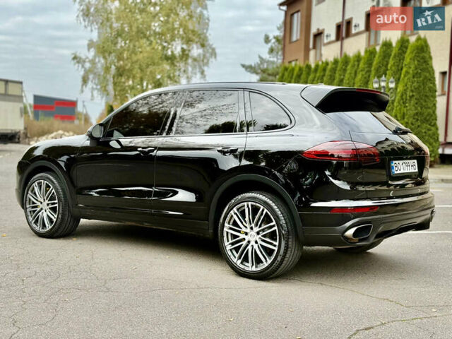Порше Cayenne 2015 у Тернополі на Automoto.ua Чорний Порше Cayenne, об'ємом двигуна 2.97 л та пробігом 298 тис. км за 29900 $, фото 7 на Automoto.ua