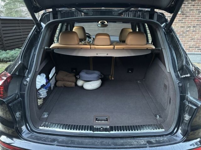 Черный Порше Каен, объемом двигателя 3.6 л и пробегом 42 тыс. км за 30000 $, фото 7 на Automoto.ua