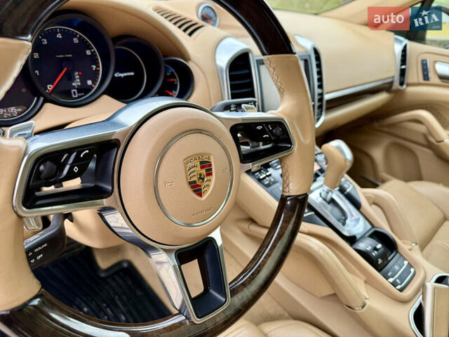 Чорний Порше Cayenne, об'ємом двигуна 3.6 л та пробігом 138 тис. км за 31000 $, фото 12 на Automoto.ua