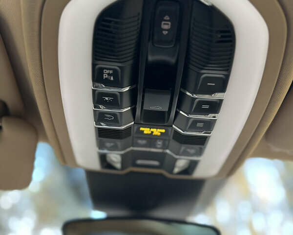 Чорний Порше Cayenne, об'ємом двигуна 3.6 л та пробігом 270 тис. км за 22500 $, фото 37 на Automoto.ua