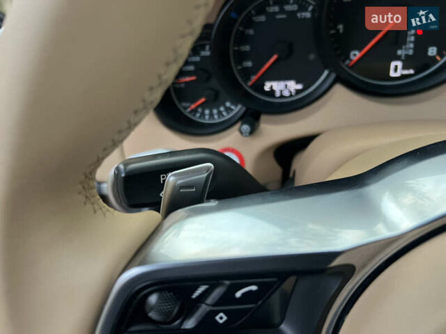 Черный Порше Каен, объемом двигателя 3.6 л и пробегом 274 тыс. км за 24950 $, фото 148 на Automoto.ua