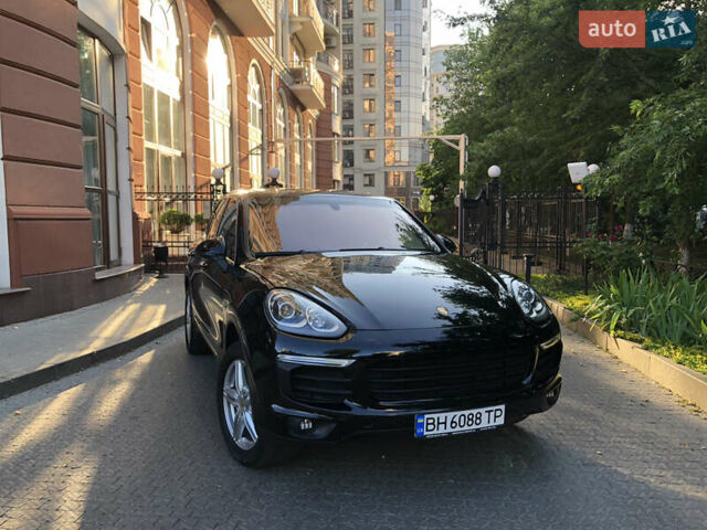 Черный Порше Каен, объемом двигателя 3 л и пробегом 110 тыс. км за 34000 $, фото 2 на Automoto.ua