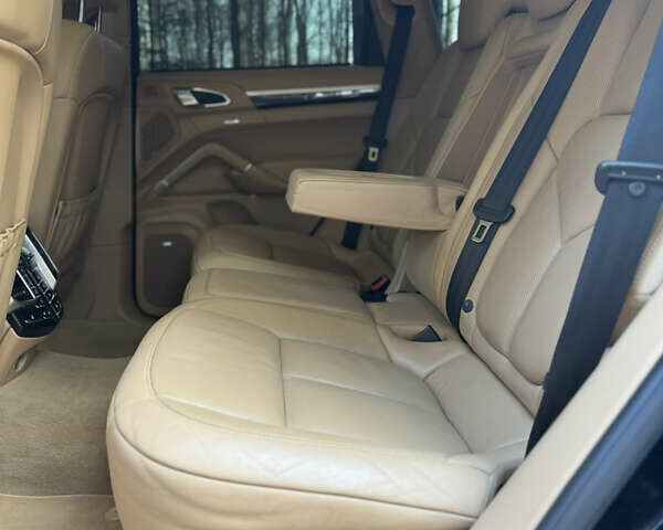Чорний Порше Cayenne, об'ємом двигуна 3.6 л та пробігом 270 тис. км за 22500 $, фото 22 на Automoto.ua